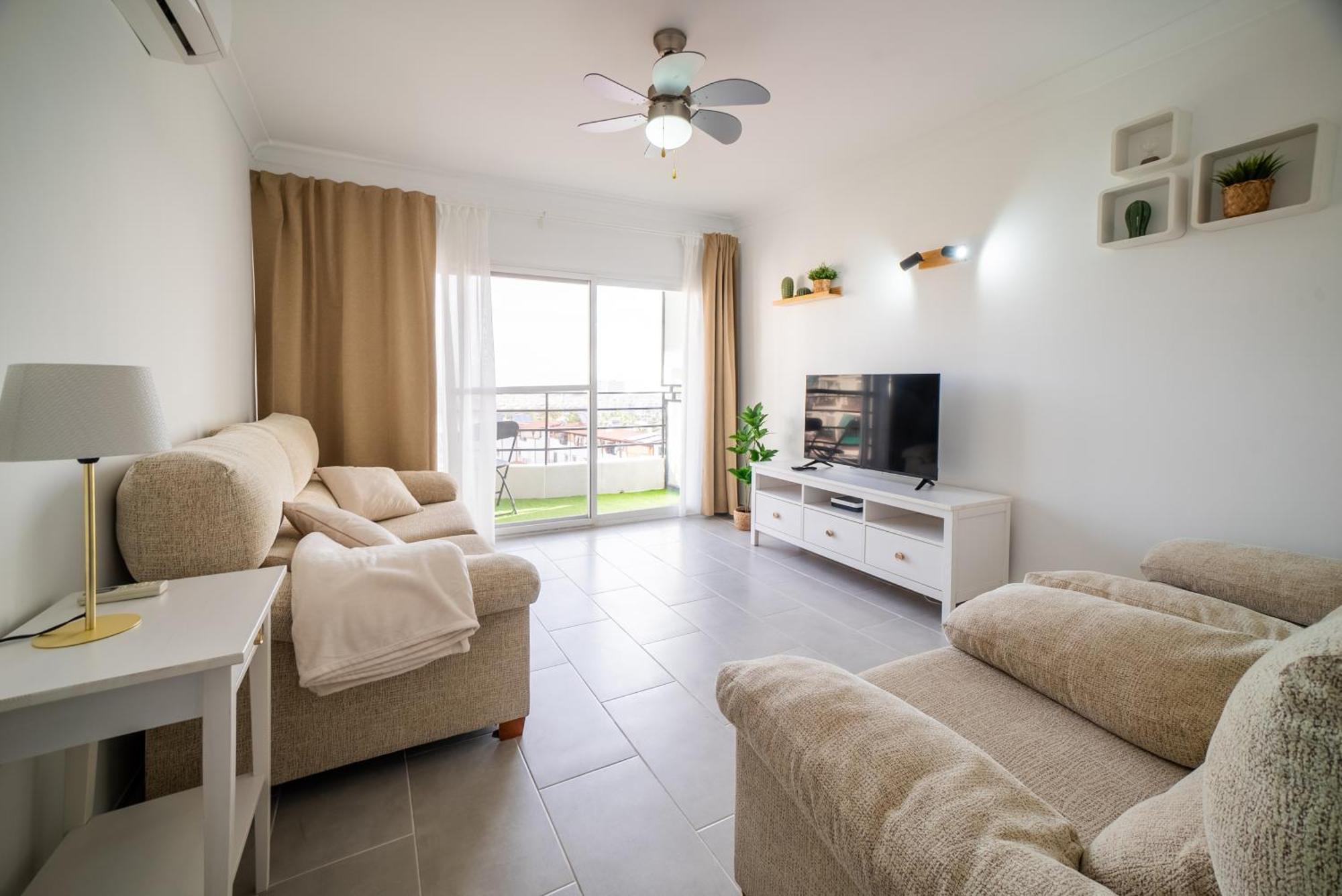 Oasis En Playamar Con Piscina Apartment Торемолинос Екстериор снимка